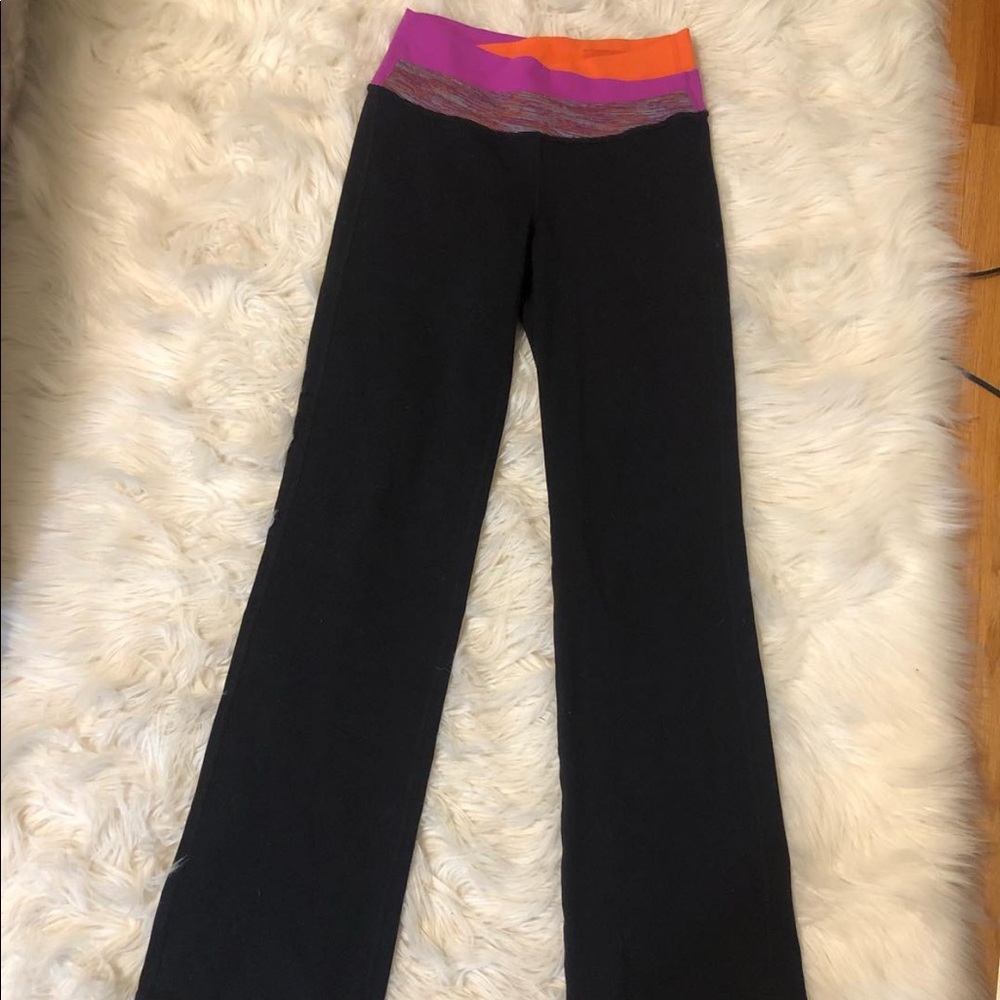 Lululemon yoga pants
